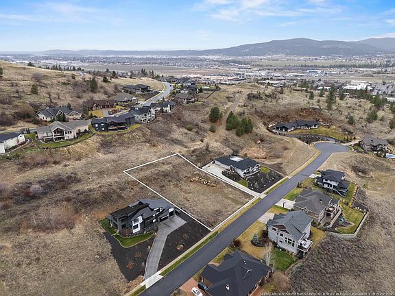 3rd image of 651 N Stimson Ln