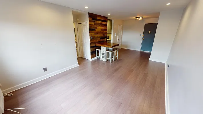 Rented by Metro Garden Realty NYC | media 18