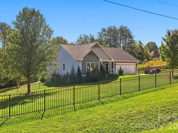 457 Edwards Street Ext, Rutherfordton, NC 28139