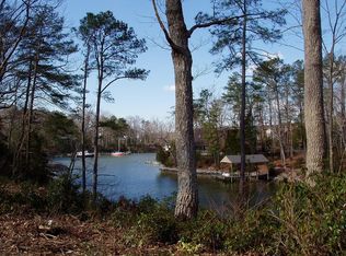 258 River Oak Dr, Weems, VA 22576