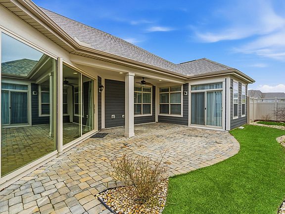4th image of 3688 Furlong Dr