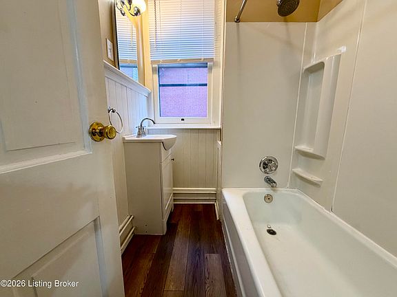 4th image of 1153 S 1st St APT 3