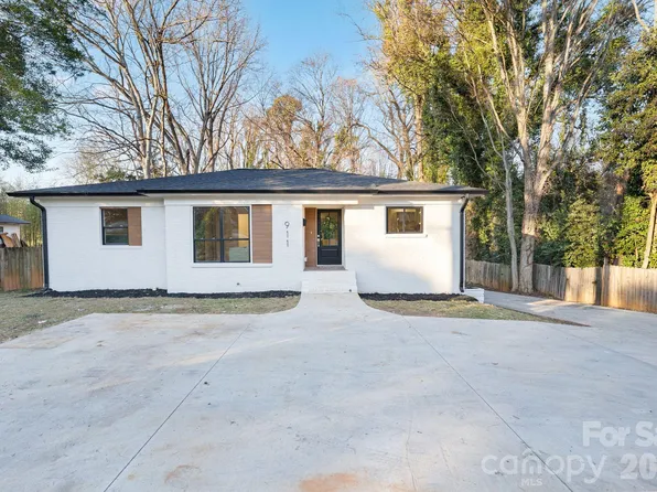911 E Woodlawn Rd, Charlotte, NC 28209