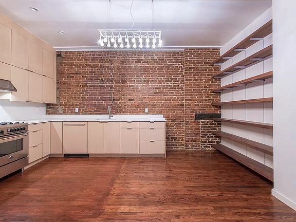 2nd image of 14 Prince St APT 2C