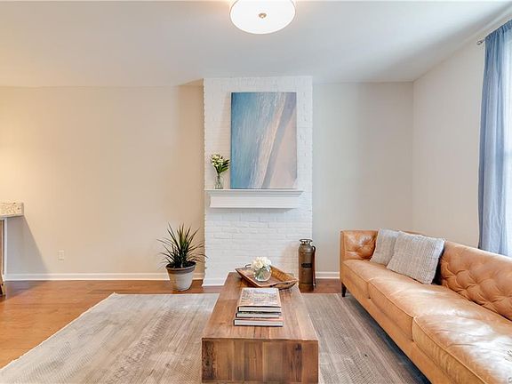 5th image of 1213 W 29th St