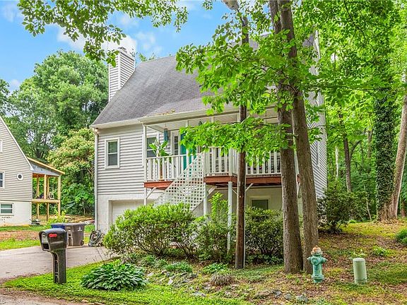 3rd image of 3113 Russell Way Ln