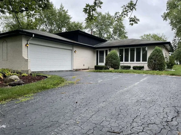 928 Patricia Ln, Crete, IL 60417