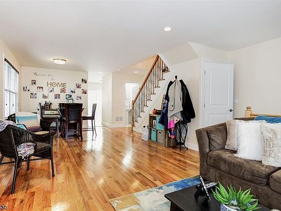 3rd image of 77 Westminster Pl