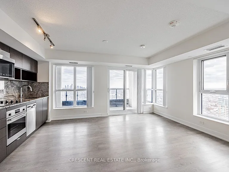 9 Mabelle Ave #2423 — Photo 8