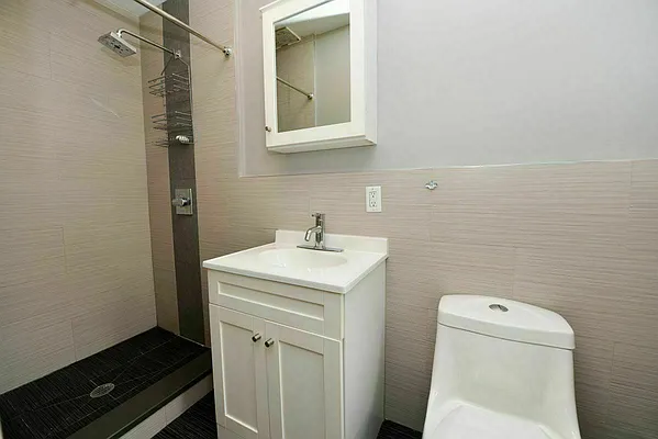 Rented by Bruma Realty LLC | media 22