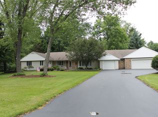 2313 Celestial Dr NE, Warren, OH 44484