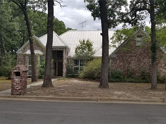 2nd image of 5603 Burgundy Dr