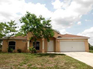 405 E 8th St, Lehigh Acres, FL 33972