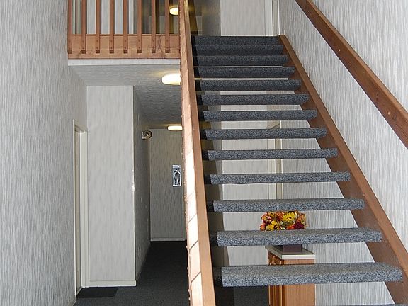 4th image of 140 Mallard Glen Dr APT 8