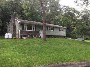 3 Arnold Dr, Hurley, NY 12498