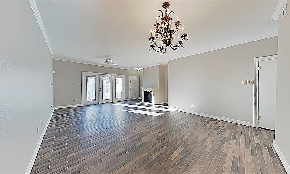 1st image of 606 Wilcrest Dr #606
