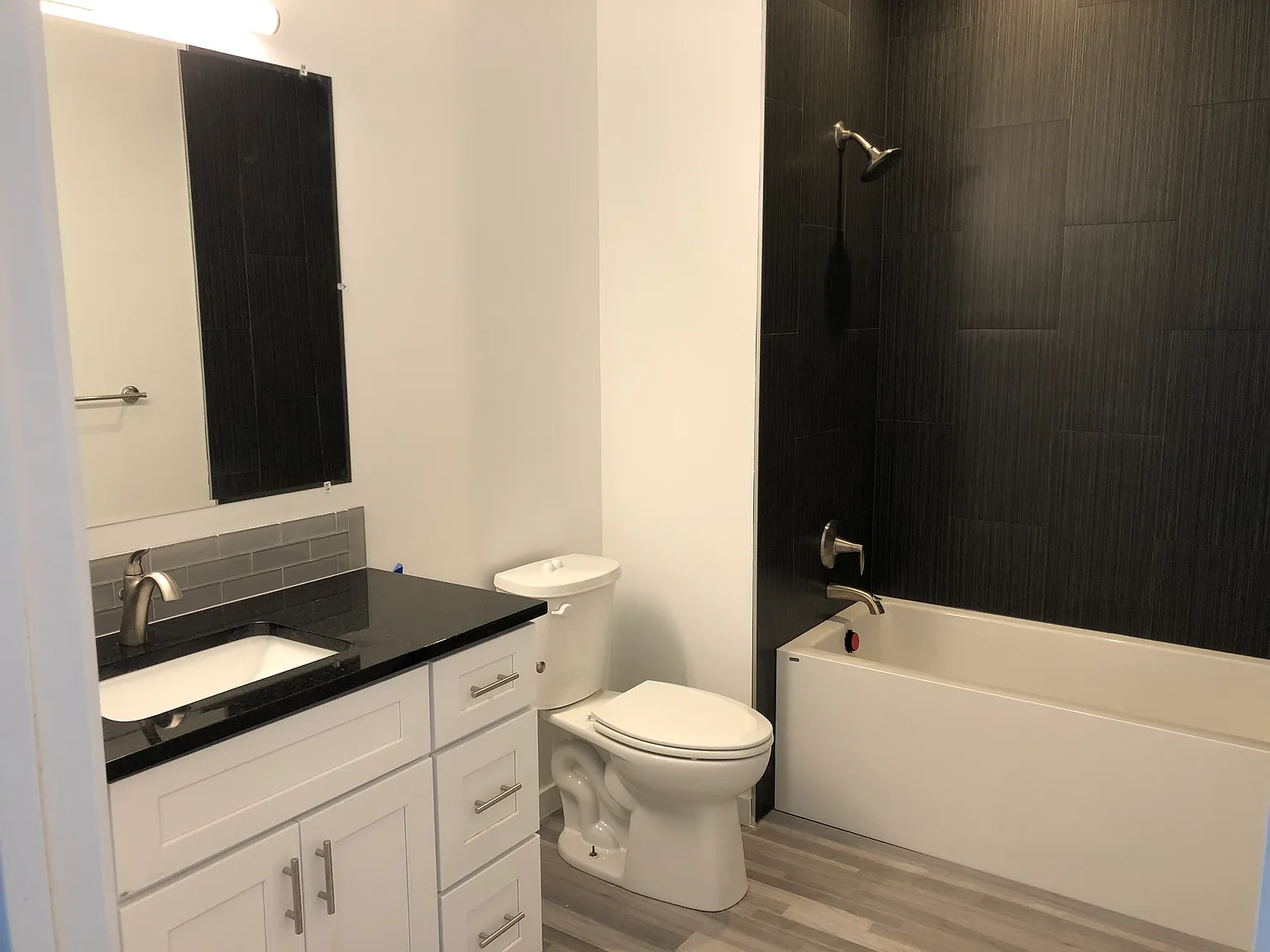 3 bed, 2.5 bath, 1500 sqft, $1,800 — Photo 2