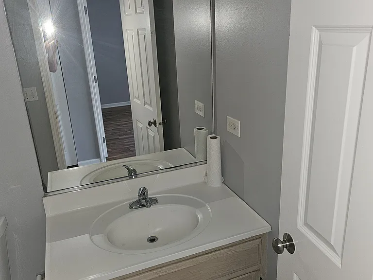 7325 Oakwood Ave #1B — Photo 12