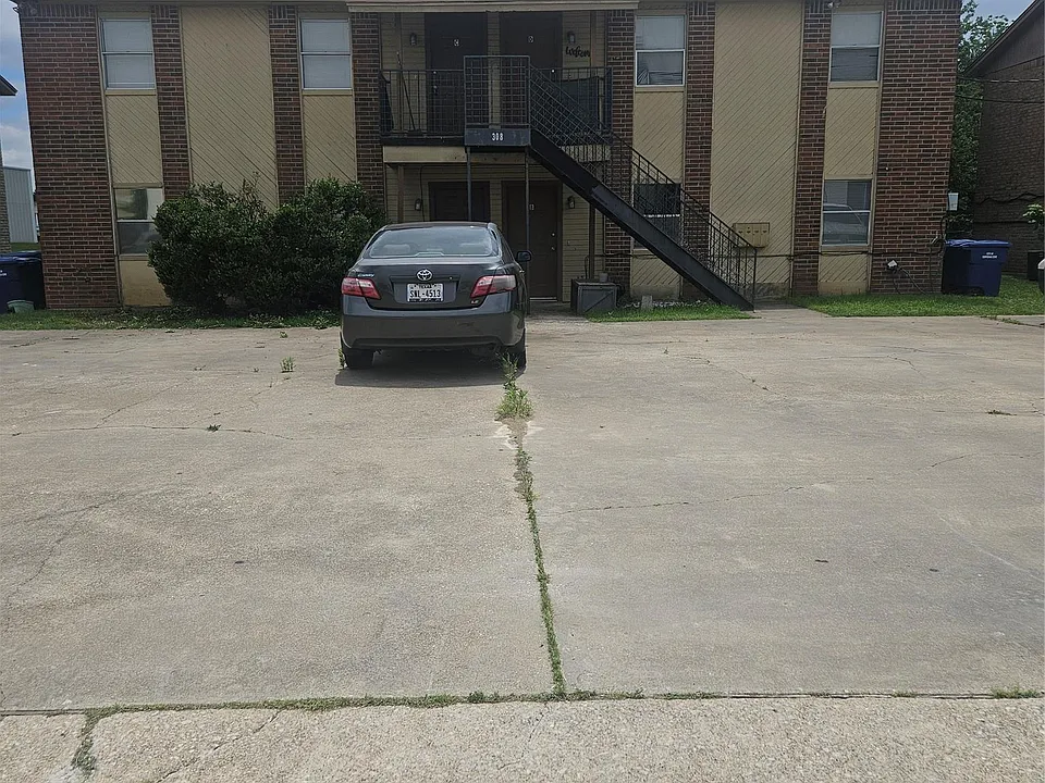 308 Erby Ave #C