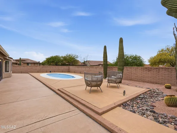 1563 N Rush Creek Ct, Green Valley, AZ 85614