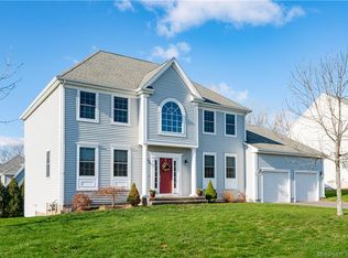 66 Saddle Hill Rd, Manchester, CT 06040