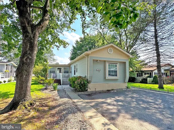 33440 Daisy St #G-38, Lewes, DE 19958