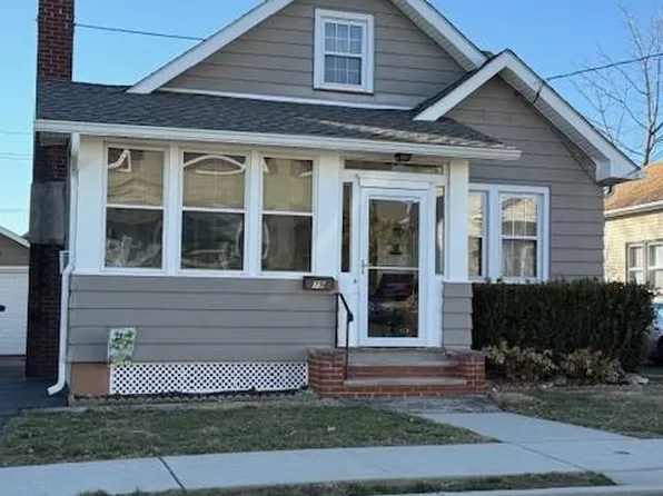 79 10th St, Wood Ridge, NJ 07075