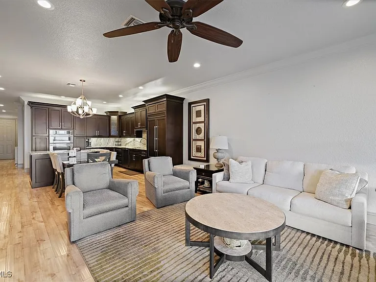 4235 SE 20th Pl #C404 — Photo 8
