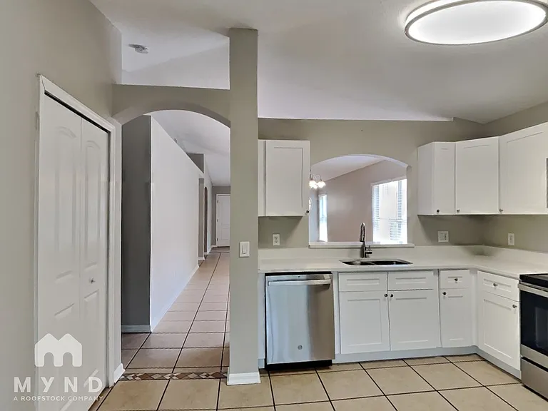 18012 Birdwater Dr — Photo 6