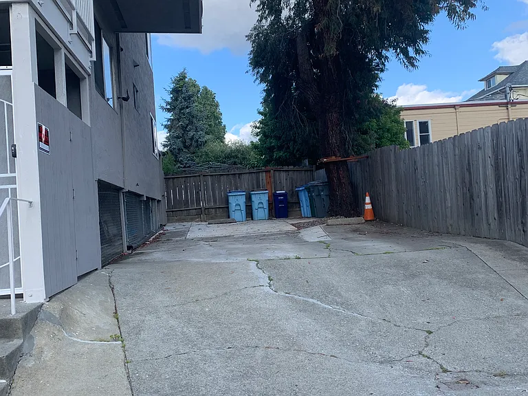 1929 California St #5 — Photo 20