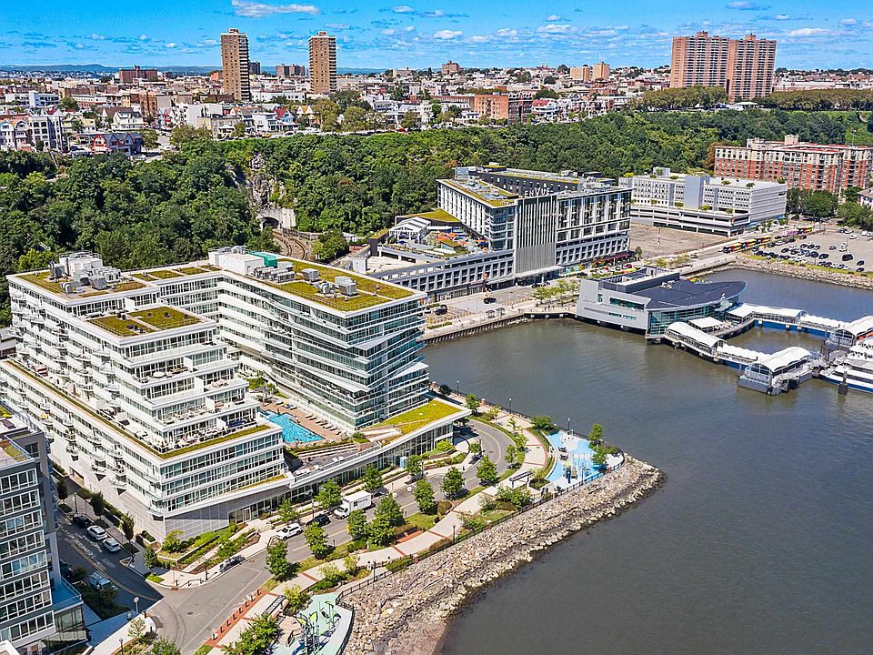 1st image of 800 Avenue At Port Imperial Blvd #318
