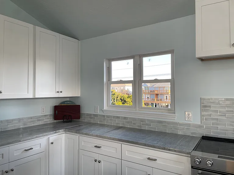 703 S Topsail Dr — Photo 6
