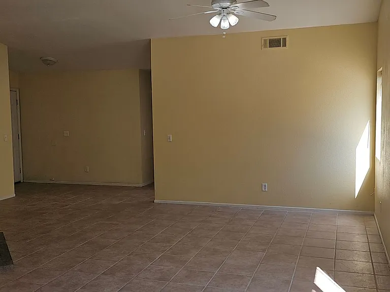 5021 Misty Breaks Dr — Photo 5