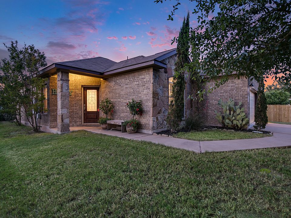 1st image of 207 Tricia Ln