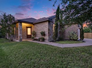 207 Tricia Ln, Hutto, TX 78634