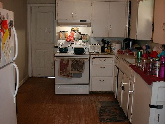 4th image of 1110 9th St