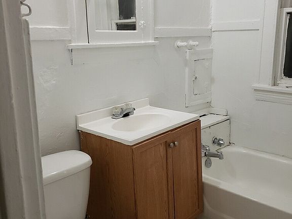 3rd image of 3390 E 143rd St #2