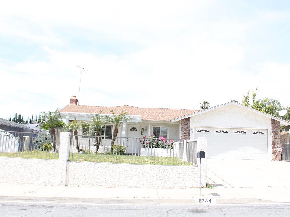1st image of 6744 Pasito Ave