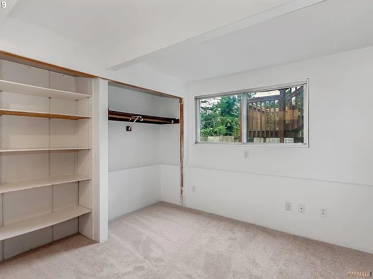 8205 SW Laurel St — Photo 12