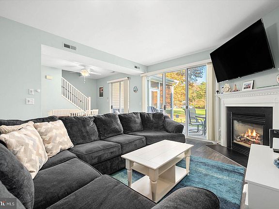 4th image of 31967 Topsail Ct Unit 24
