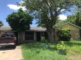 1005 E Anderson St, Beeville, TX 78102