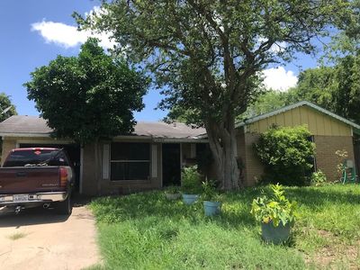 1005 E Anderson St, Beeville, TX, 78102