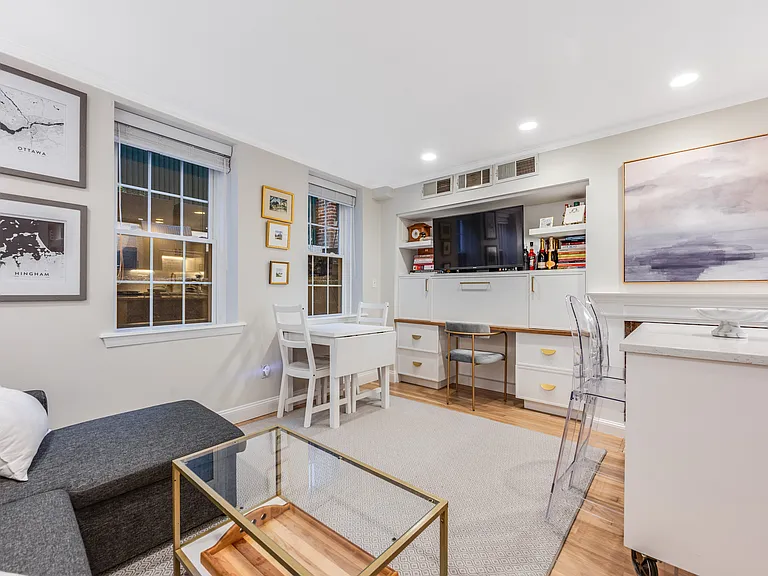 45 1/2 Garden St #45H — Photo 10