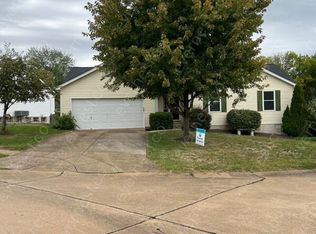 814 Sherwood Forest Ct, O'Fallon, MO 63366