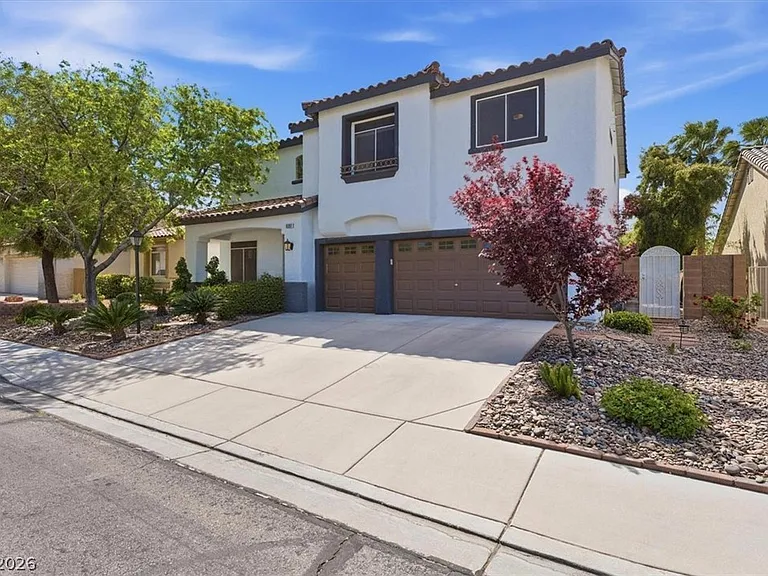 5397 Esparon Ave — Photo 2