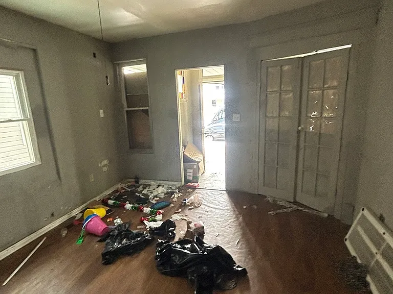 1811 W Millman St — Photo 3