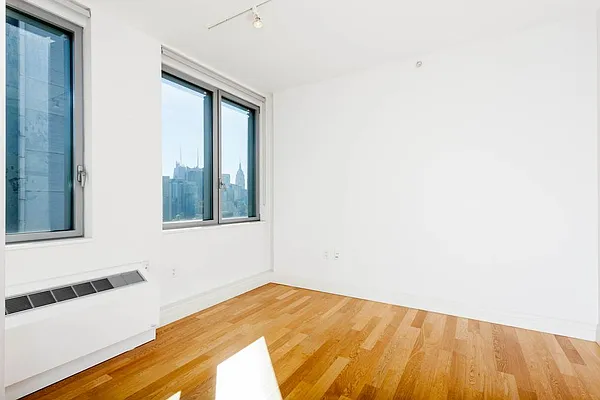 Rented by Mirador Real Estate | media 37