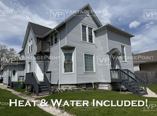 813 N Broadway, Green Bay, WI 54303