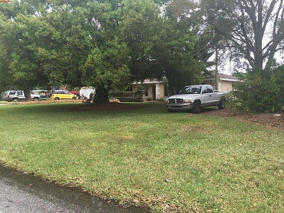 3rd image of 1821 NW San Souci St