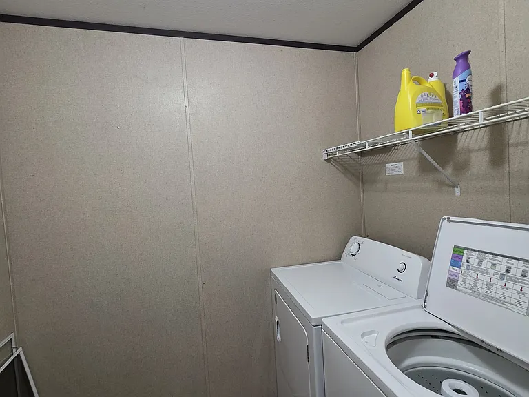 73 W Manor St #73B — Photo 10